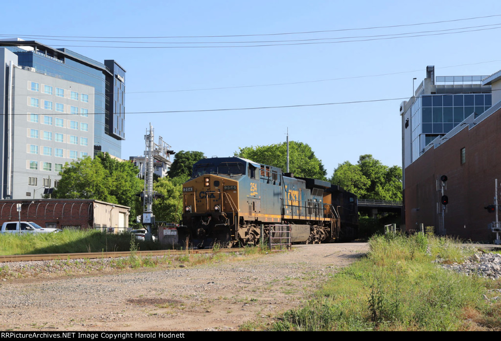 CSX 254 leads train L619-10 across Hargett Street